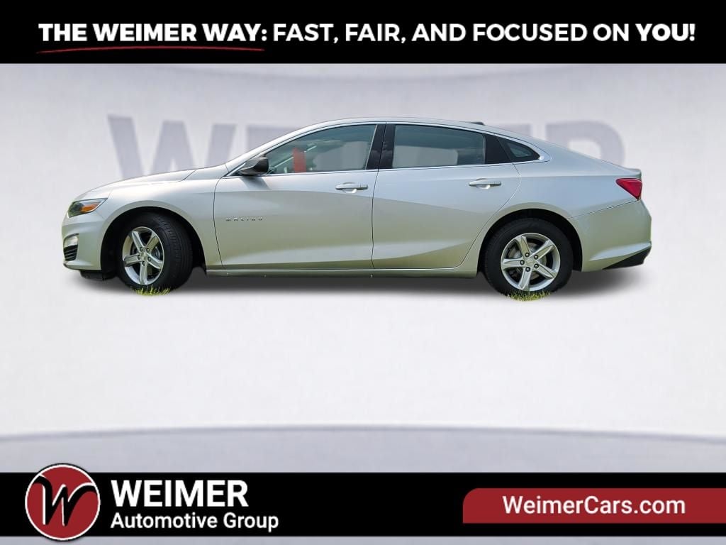 2022 Chevrolet Malibu LS Photo in Moorefield WV 26836