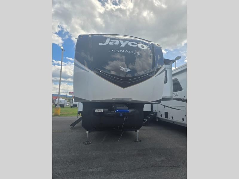 2026 Jayco Pinnacle 32RLTS Photo in Pittsburgh PA 6583