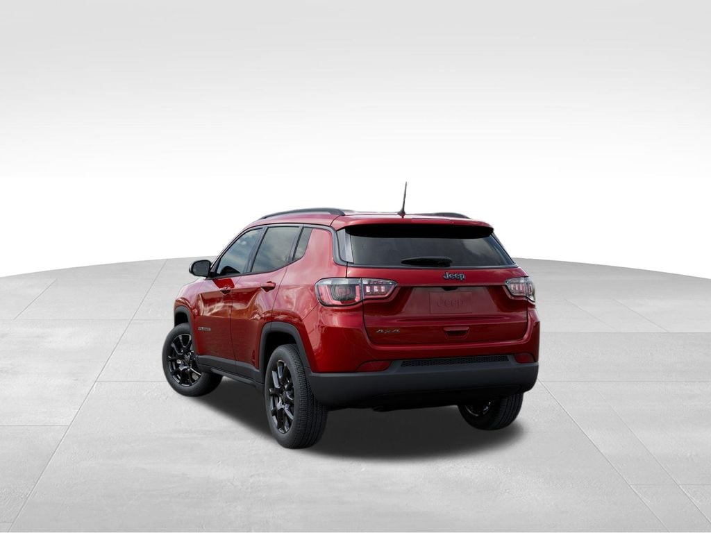2026 Jeep Compass Latitude Photo in Moorefield WV 26836