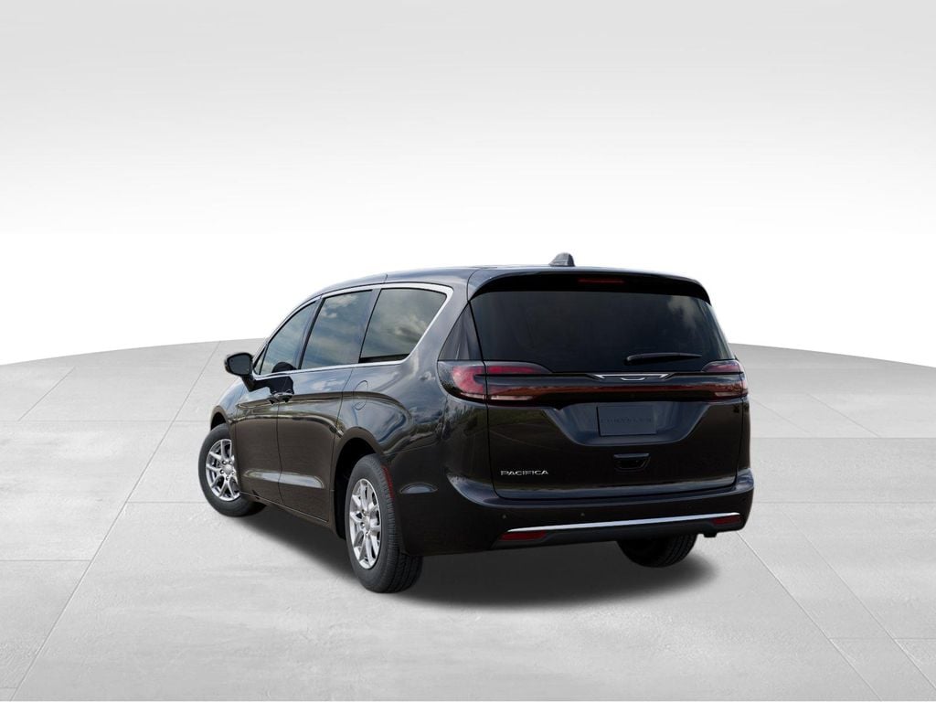 2027 Chrysler Pacifica Select Photo in Moorefield WV 26836