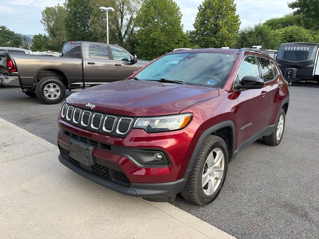2022 Jeep Compass Latitude Photo in Moorefield WV 26836