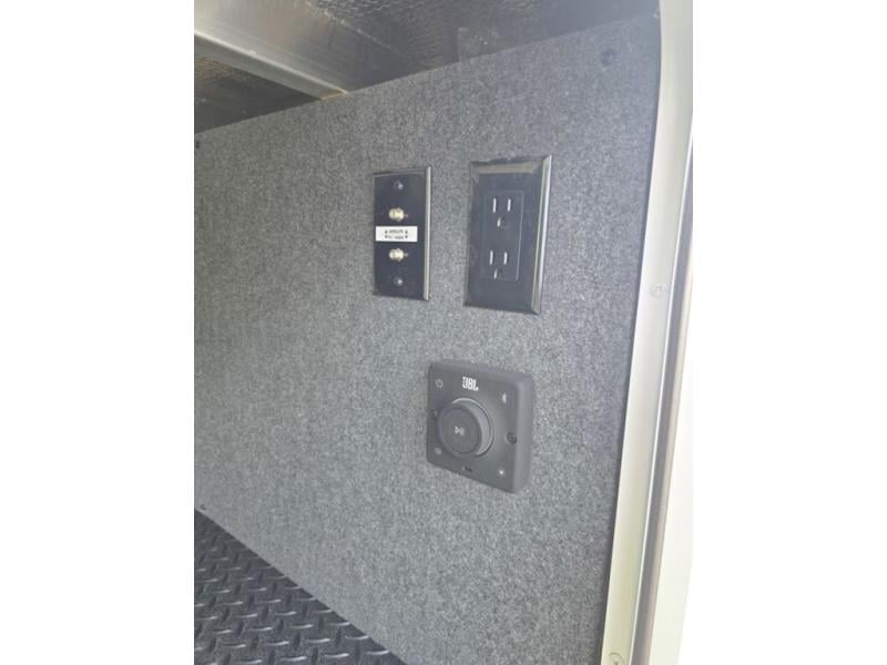 New 2026 Jayco North Point 382FLRB - photo - 8