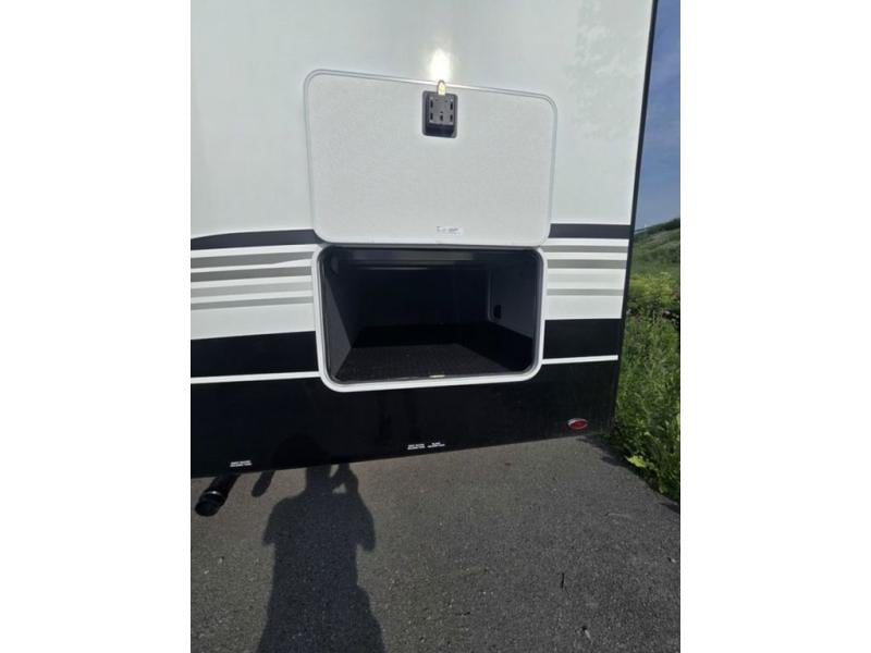 New 2026 Jayco North Point 382FLRB - photo - 13