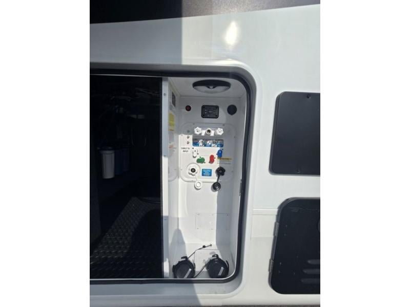 New 2026 Jayco North Point 382FLRB - photo - 14