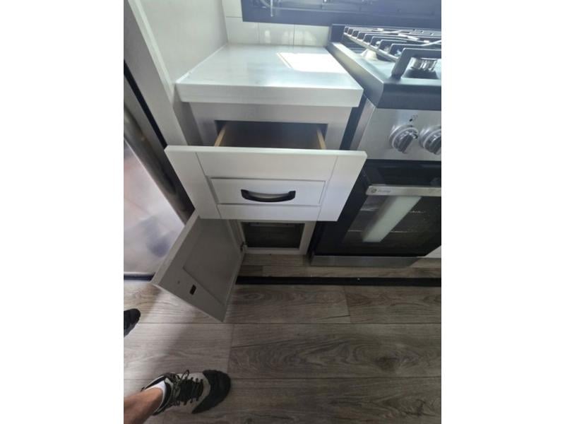 New 2026 Jayco North Point 382FLRB - photo - 29