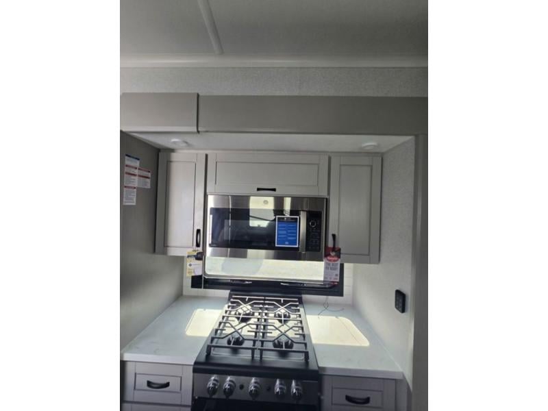New 2026 Jayco North Point 382FLRB - photo - 33