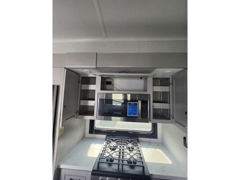 New 2026 Jayco North Point 382FLRB - photo - 34