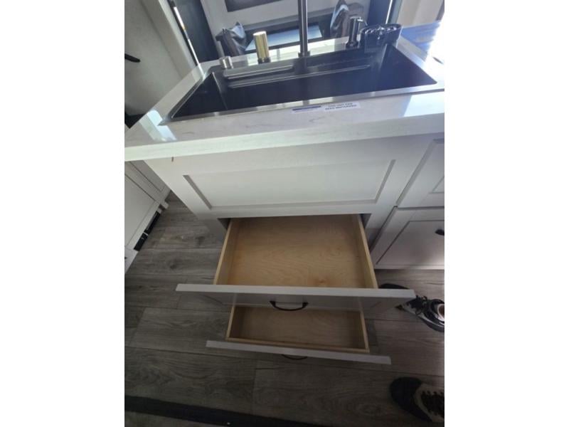 New 2026 Jayco North Point 382FLRB - photo - 37