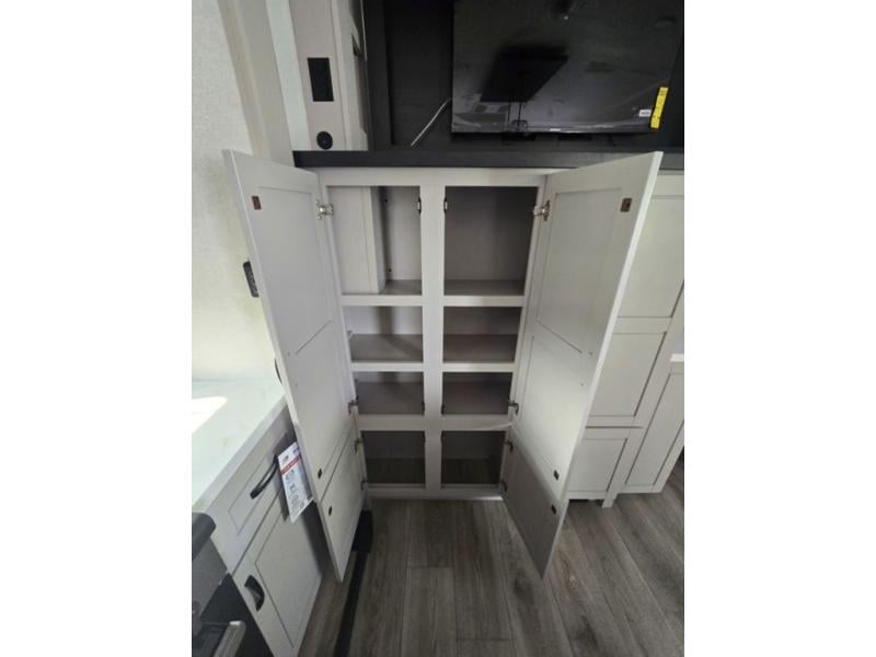 New 2026 Jayco North Point 382FLRB - photo - 40
