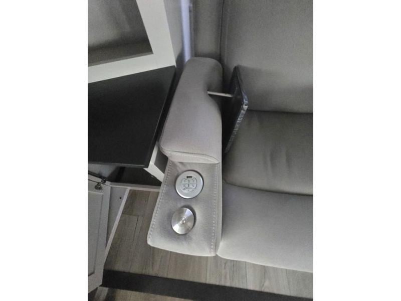 New 2026 Jayco North Point 382FLRB - photo - 53