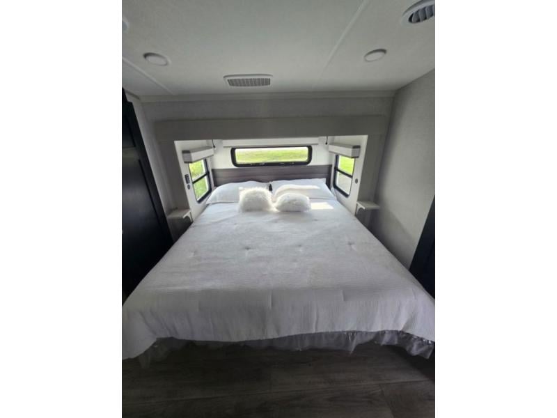 New 2026 Jayco North Point 382FLRB - photo - 66