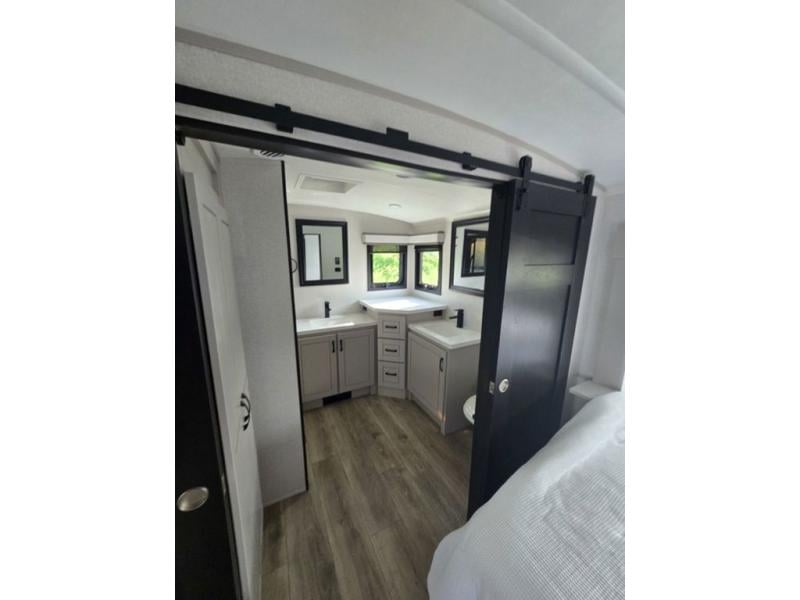 New 2026 Jayco North Point 382FLRB - photo - 68