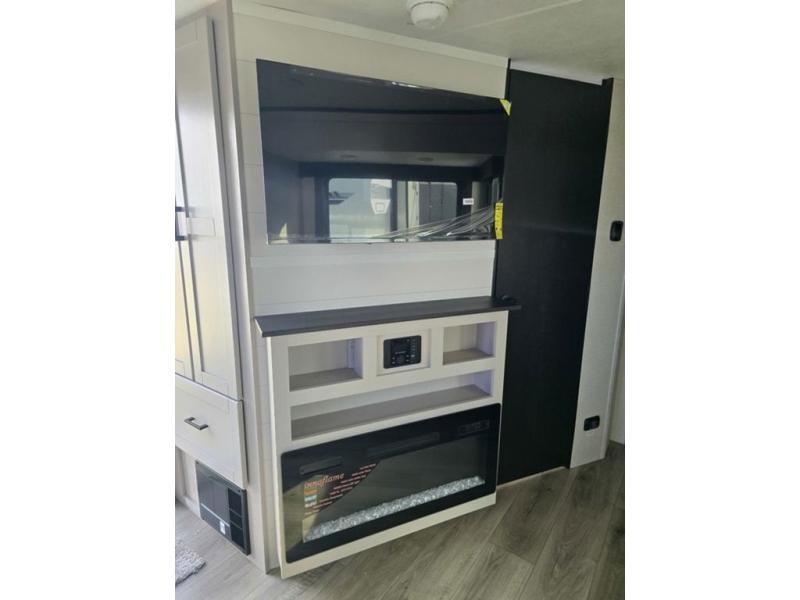 New 2026 Jayco Jay Feather 24FK - photo - 30