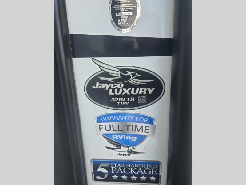 New 2026 Jayco Pinnacle 32RLTS - photo - 10