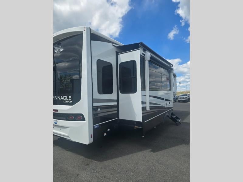 New 2026 Jayco Pinnacle 32RLTS - photo - 13