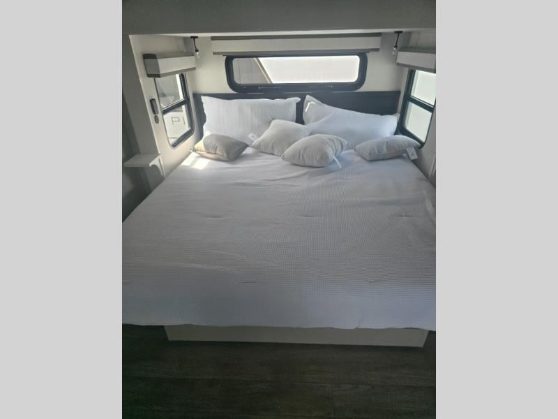 New 2026 Jayco Pinnacle 32RLTS - photo - 123