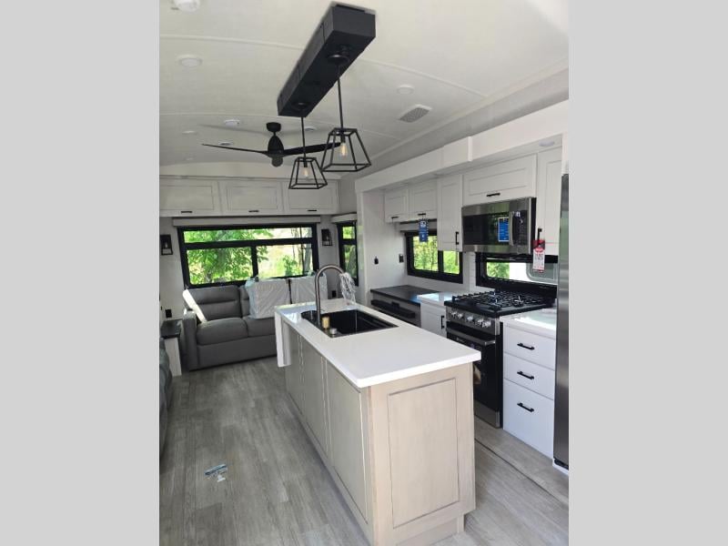 New 2026 Jayco Pinnacle 36FBTS - photo - 21