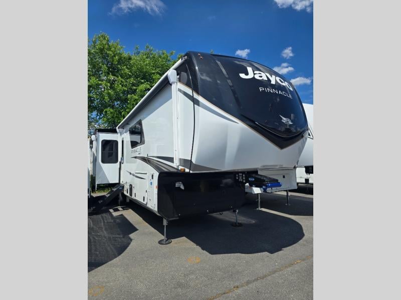 New 2026 Jayco Pinnacle 36FBTS - photo - 0
