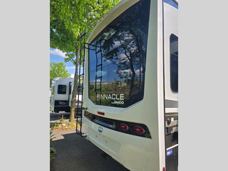 New 2026 Jayco Pinnacle 36FBTS - photo - 10