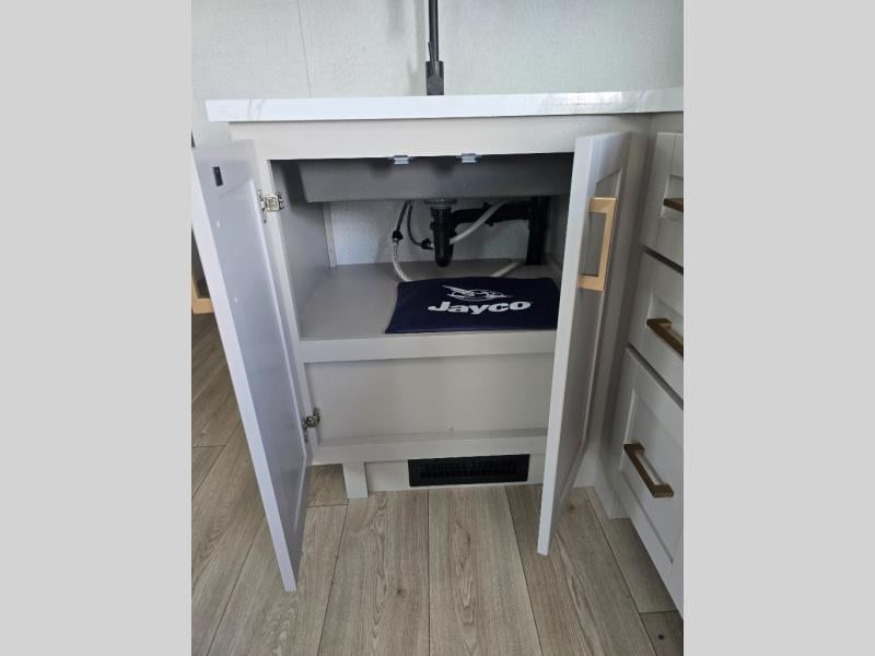 New 2027 Jayco JAY FEATHER AIR SL 25RLSL - photo - 24