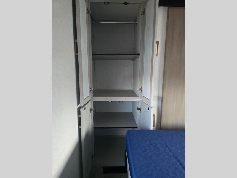 New 2027 Jayco JAY FEATHER AIR SL 25RLSL - photo - 42