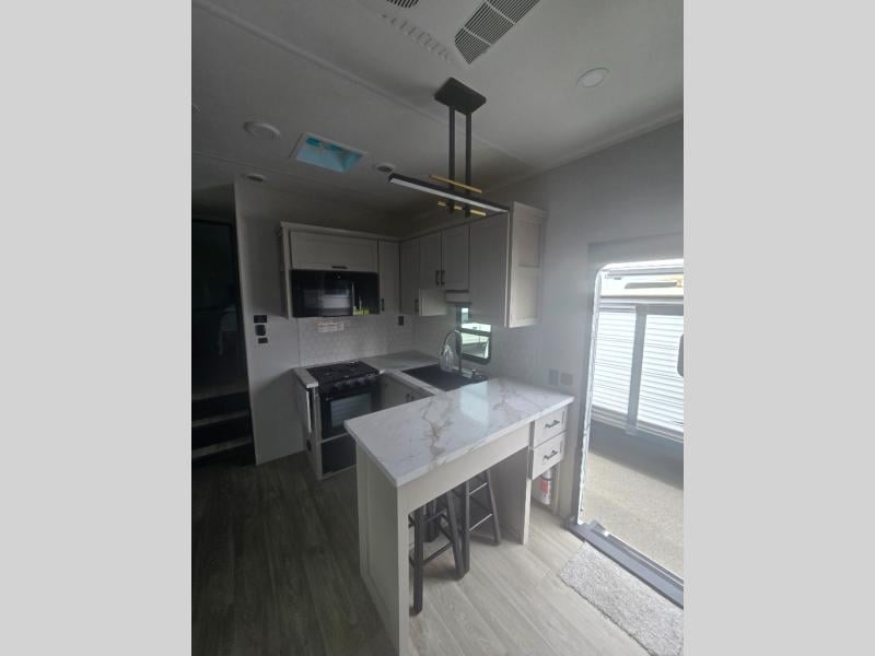 New 2027 Jayco Seismic 359 - photo - 18