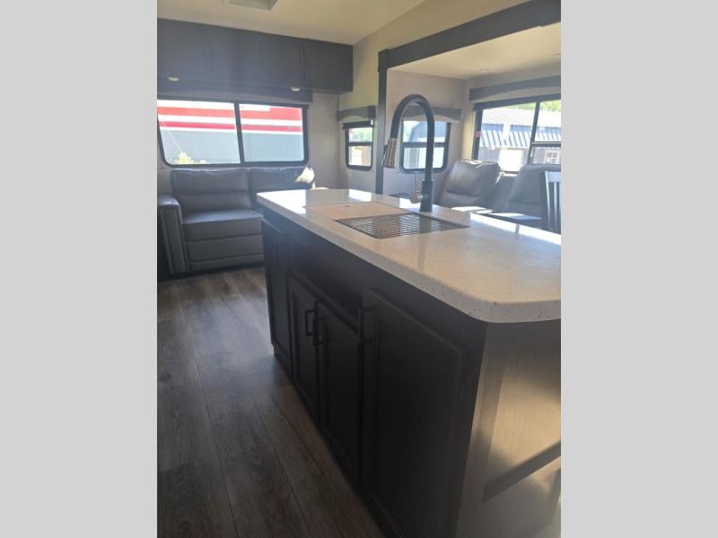 Pre-Owned 2022 Starcraft Telluride 338MBH - photo - 21