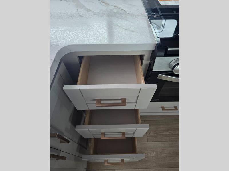 New 2027 Jayco Jay Feather SL 26BHSL - photo - 17