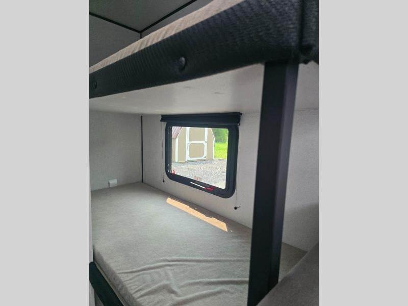 New 2027 Jayco Jay Feather Air SL 17BHSL - photo - 24
