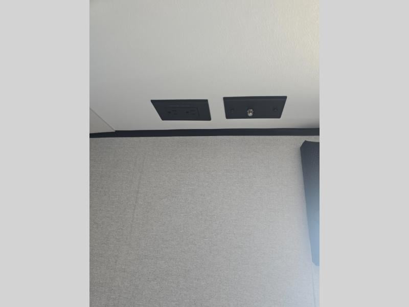 New 2027 Jayco Jay Feather Air SL 17BHSL - photo - 33
