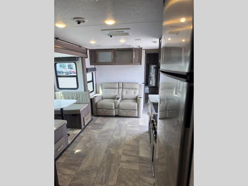 Pre-Owned 2021 Dutchmen RV Kodiak Ultra-Lite 242RBSL - photo - 25