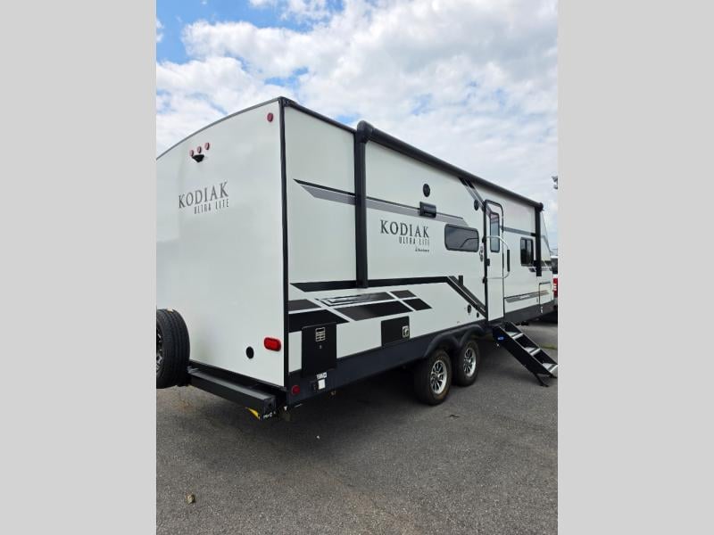 Pre-Owned 2021 Dutchmen RV Kodiak Ultra-Lite 242RBSL - photo - 6