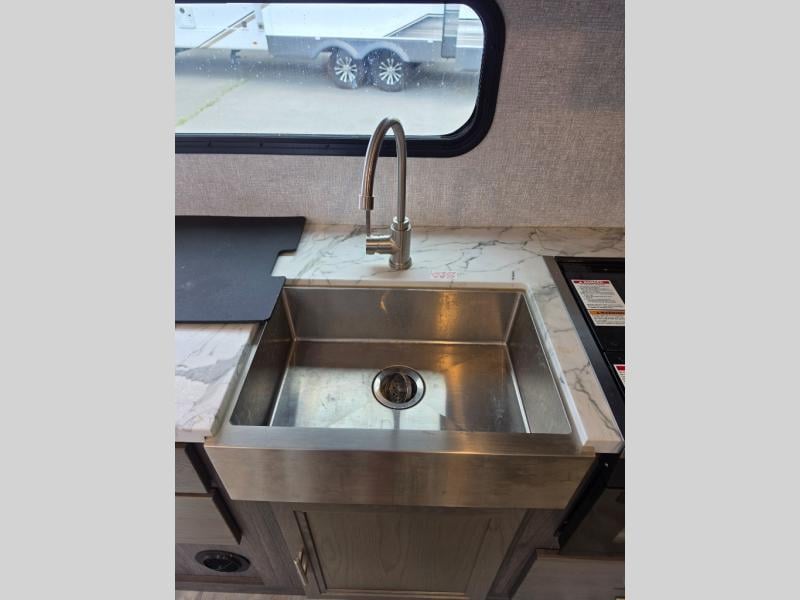 Pre-Owned 2021 Dutchmen RV Kodiak Ultra-Lite 242RBSL - photo - 14