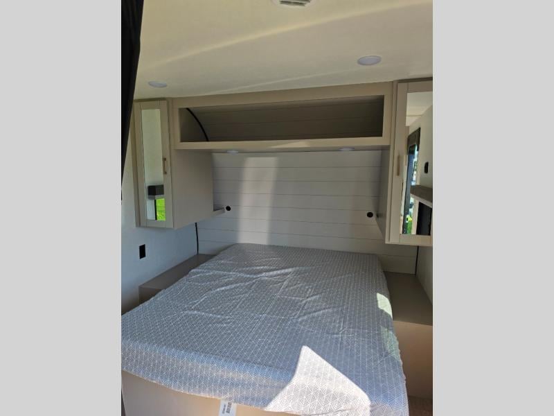 New 2027 Jayco Jay Flight 210QB - photo - 42