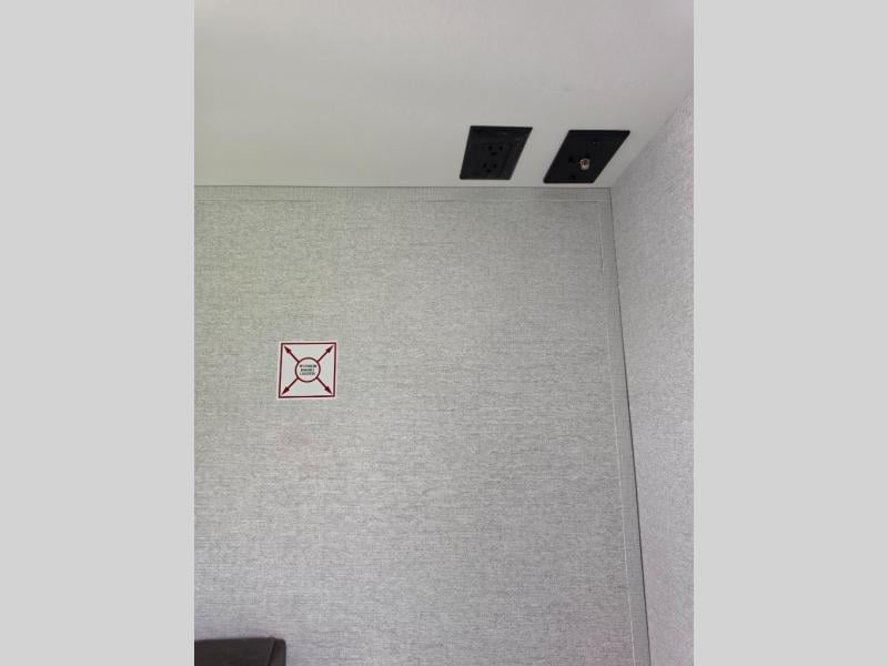 New 2027 Jayco Jay Flight 210QB - photo - 33