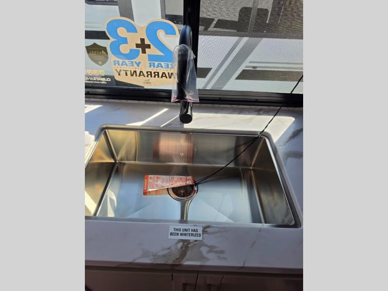 New 2027 Jayco Jay Feather 19MRK - photo - 24