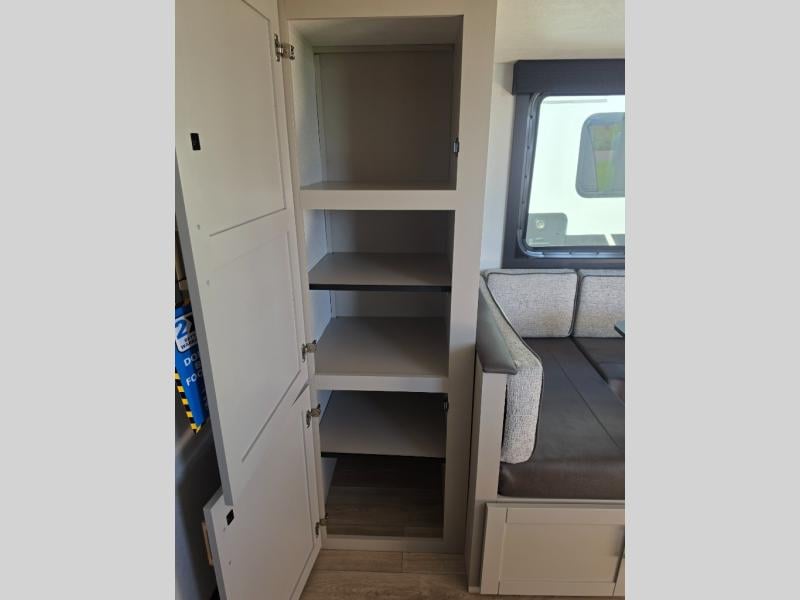 New 2027 Jayco Jay Feather 21MBH - photo - 31