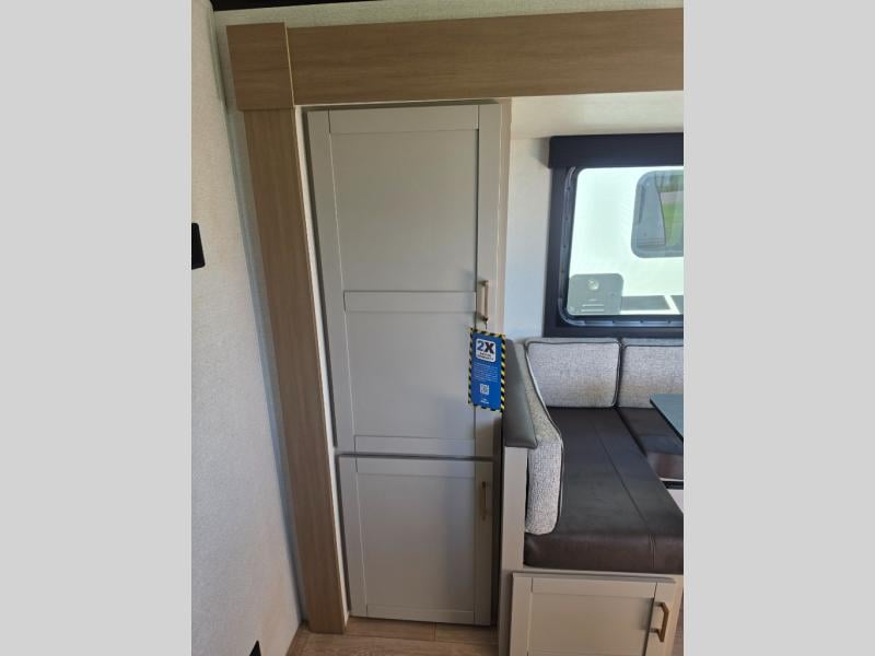 New 2027 Jayco Jay Feather 21MBH - photo - 30