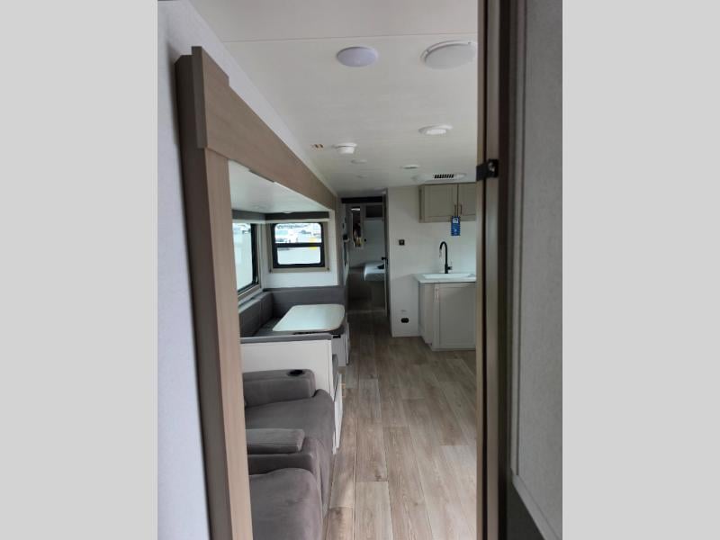 New 2027 Jayco Jay Flight 335BHS - photo - 20
