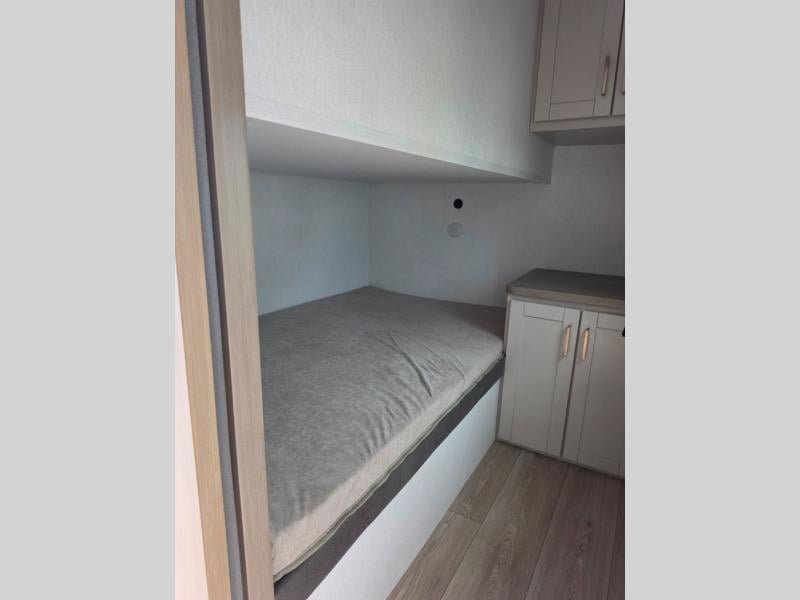 New 2027 Jayco Jay Flight 335BHS - photo - 17