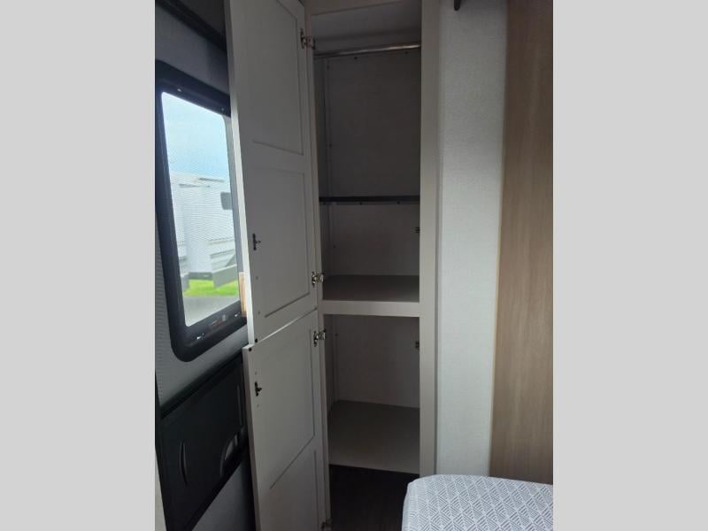 New 2027 Jayco Jay Flight 335BHS - photo - 58