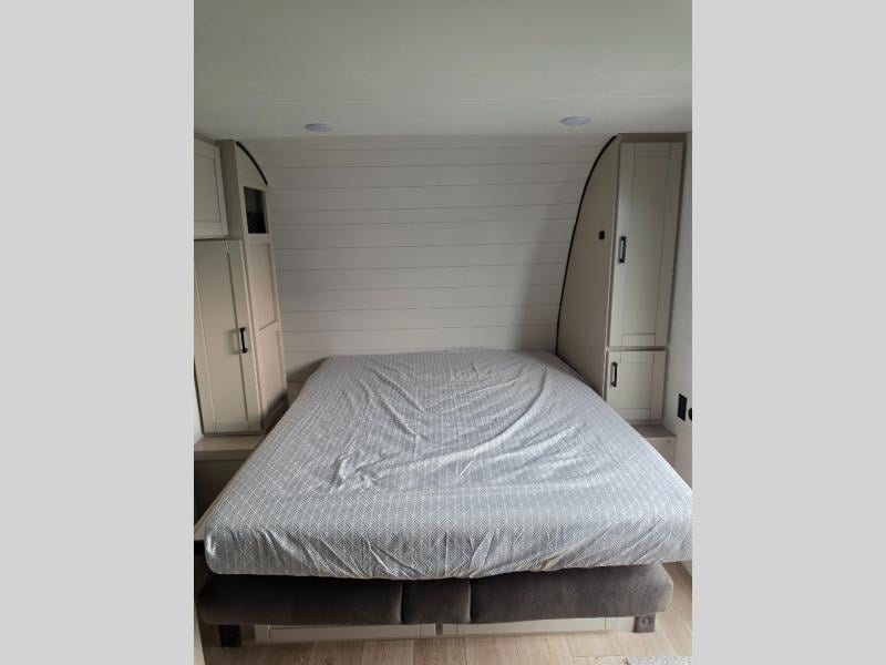 New 2027 Jayco Jay Flight 197MB - photo - 34