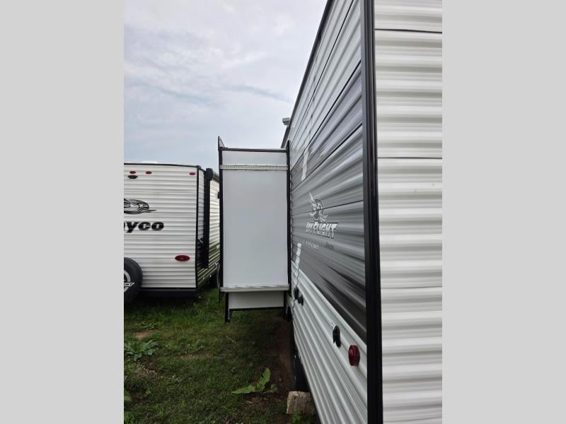 New 2027 Jayco Jay Flight 197MB - photo - 7