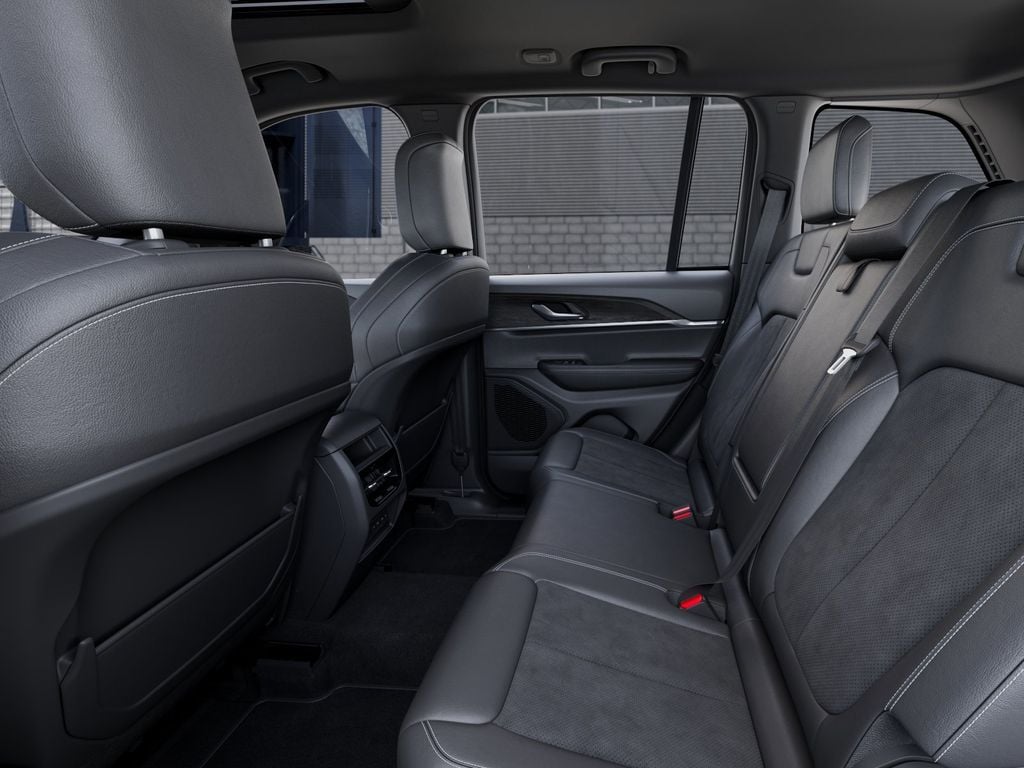 New 2026 Jeep Grand Cherokee Altitude - photo - 22
