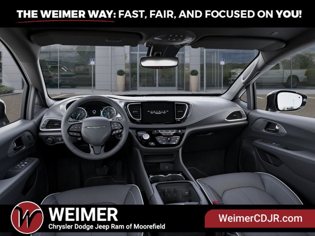 New 2027 Chrysler Pacifica Limited - photo - 13