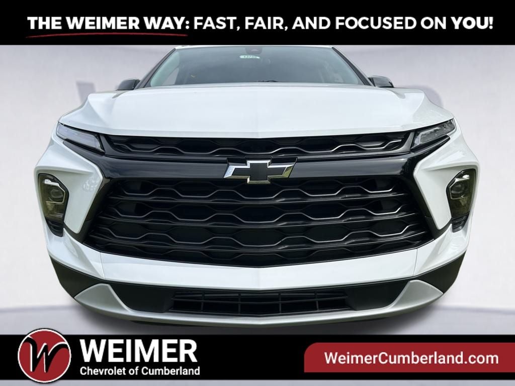 New 2025 Chevrolet Blazer LT - photo - 1