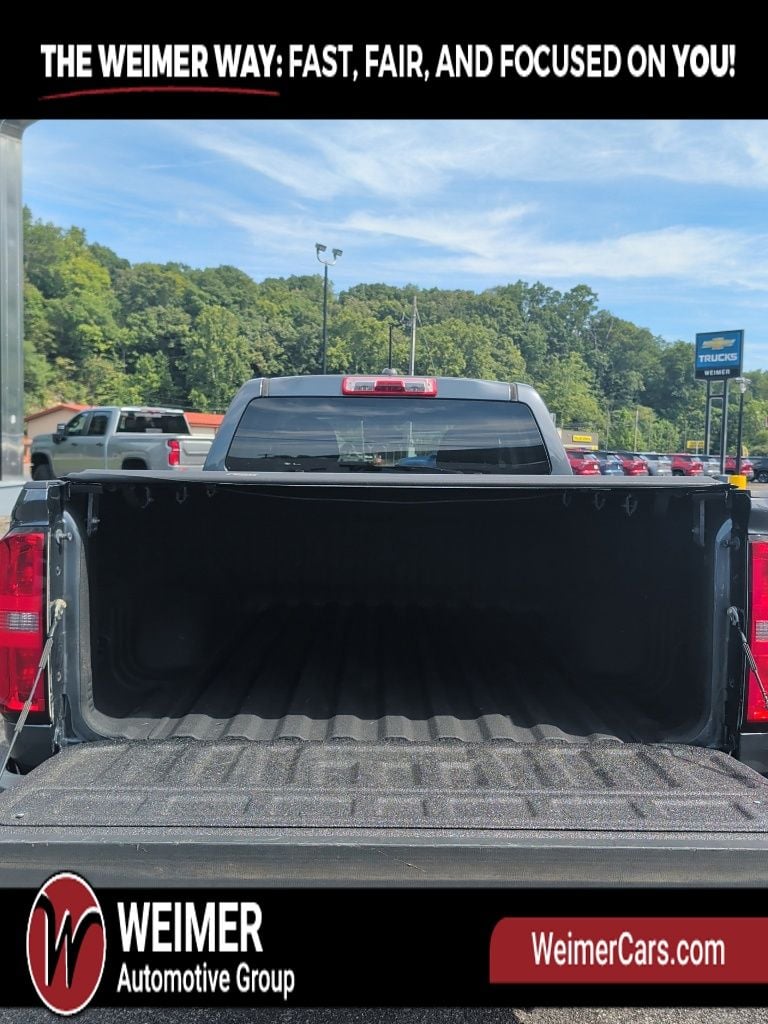 Pre-Owned 2017 Chevrolet Colorado LT - photo - 5
