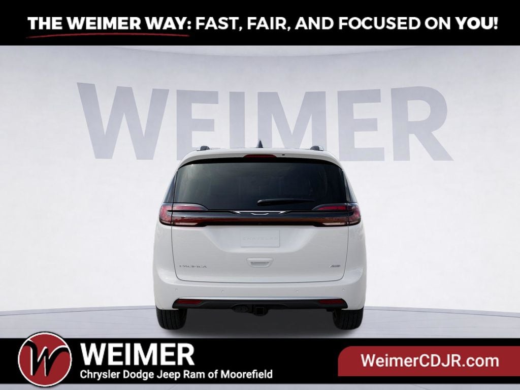 New 2027 Chrysler Pacifica Pinnacle - photo - 6