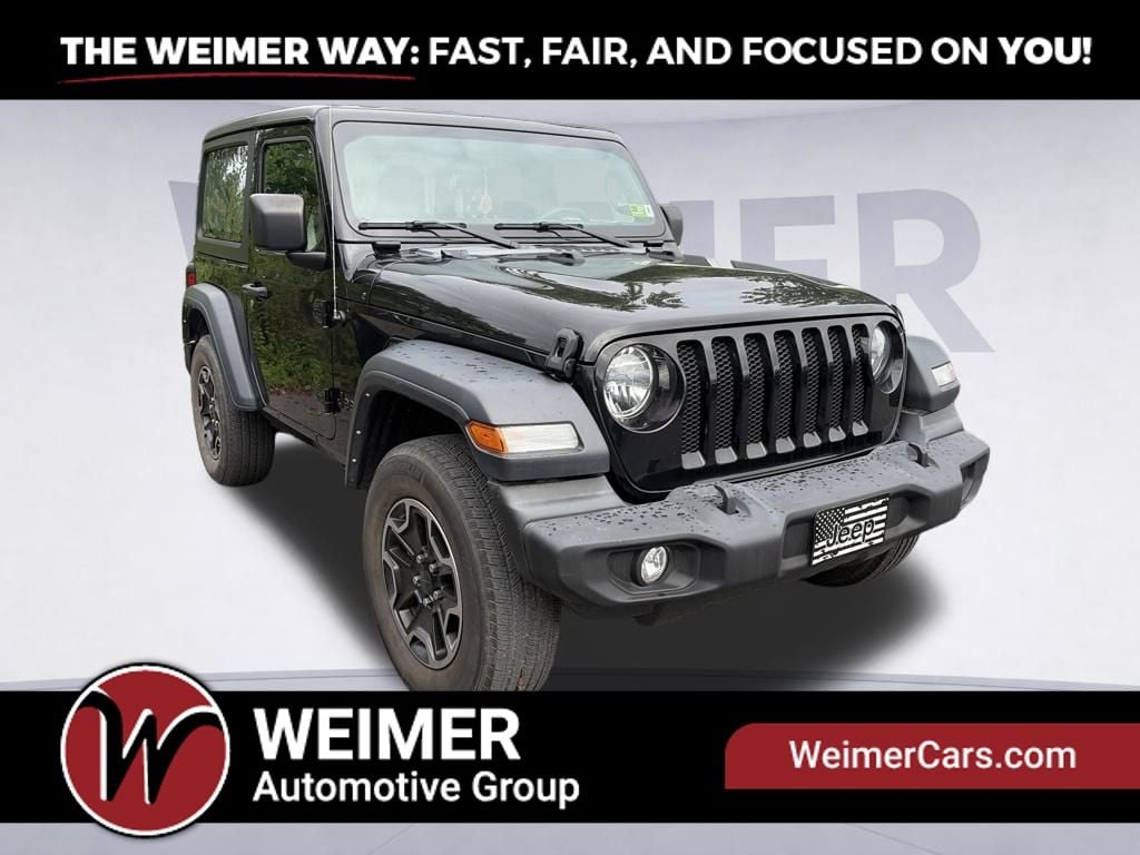 Pre-Owned 2022 Jeep Wrangler Sport - photo - 2
