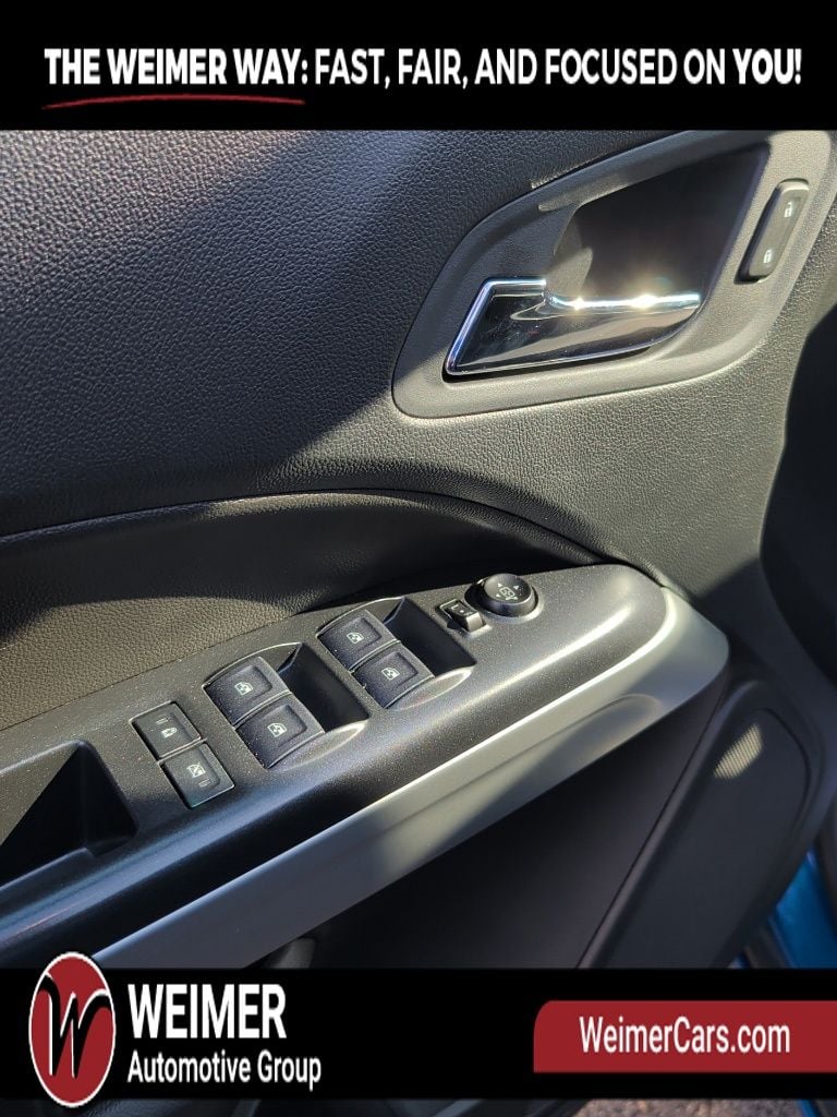 Pre-Owned 2022 Chevrolet Colorado LT - photo - 12